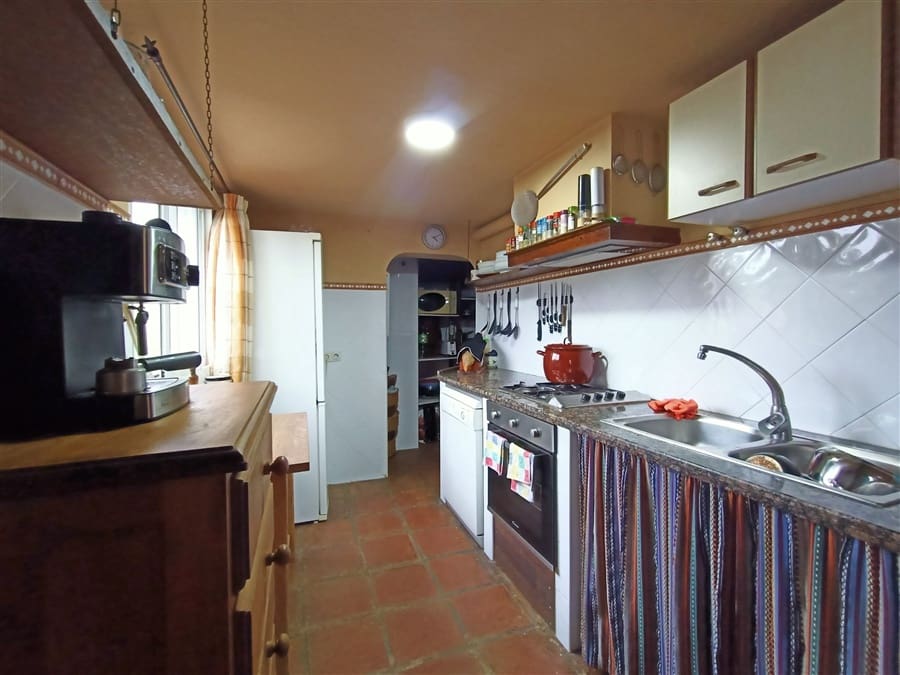 5 soveværelse Byhus til salg i Ronda med swimmingpool garage - € 485.000 (Ref: 9409743)