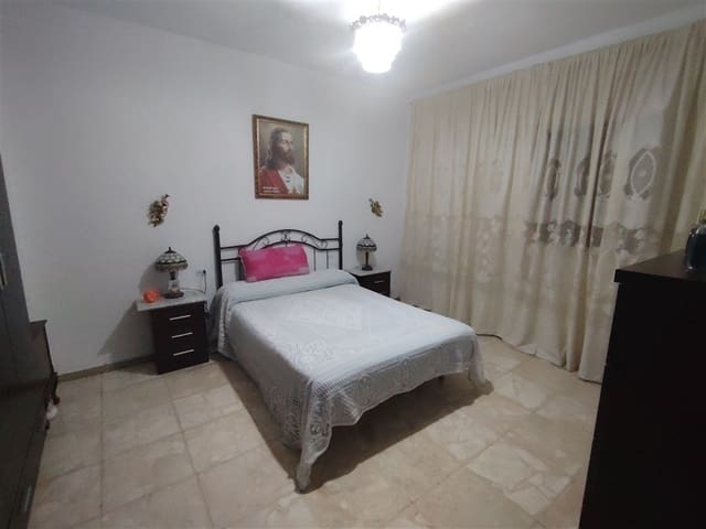 5 soveværelse Byhus til salg i Ronda - € 190.000 (Ref: 9409980)