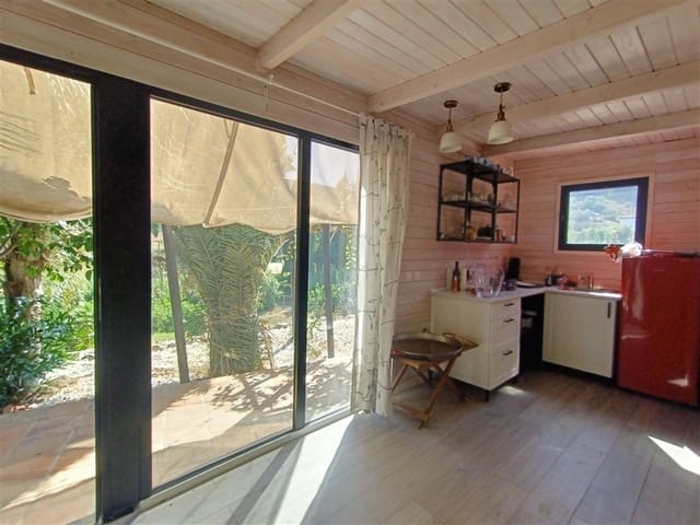 Dom drewniany na sprzedaż w Estepona - 215 000 € (Ref: 9414886)