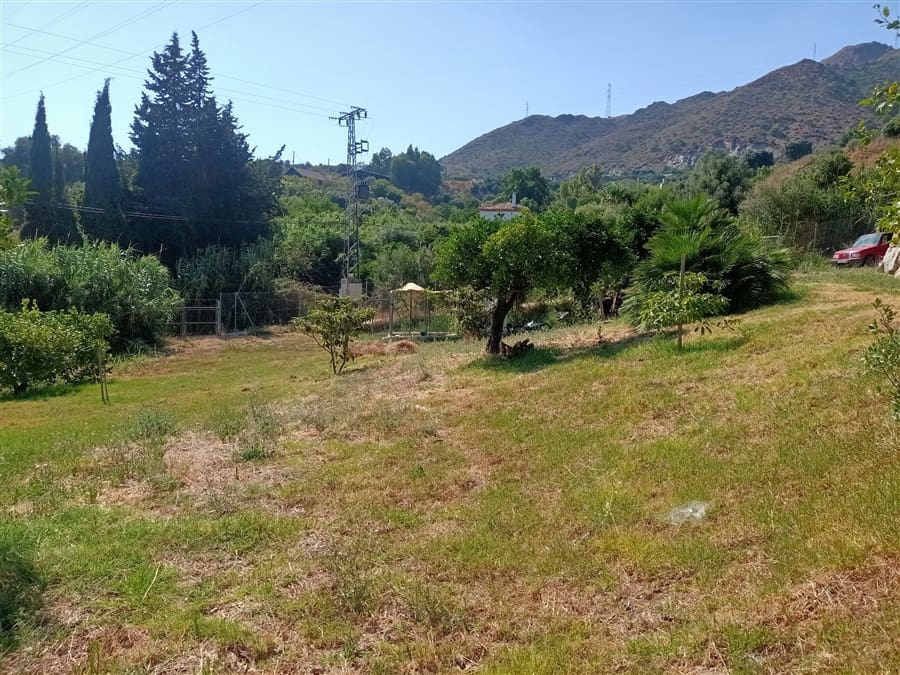 Houten huis te koop in Estepona - € 215.000 (Ref: 9414886)