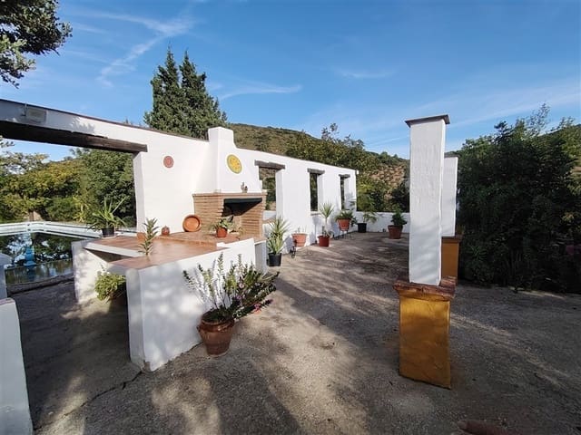 3 soveværelse Finca/Landehus til salg i Puerto Serrano med swimmingpool - € 900.000 (Ref: 9432955)