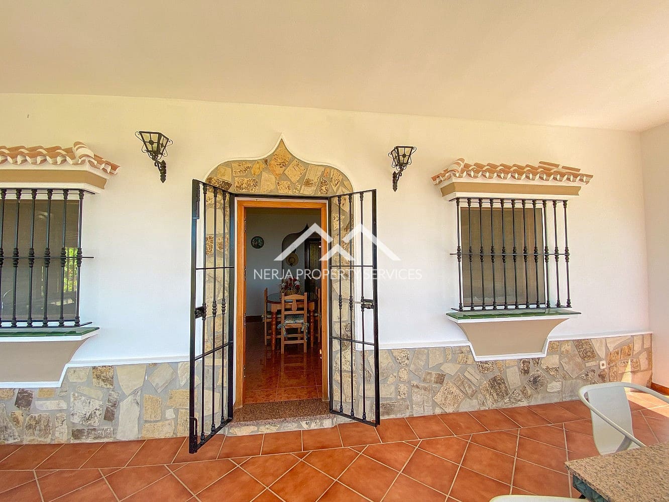 2 slaapkamer Villa te huur in Frigiliana met zwembad garage - € 1.800 (Ref: 10004470)