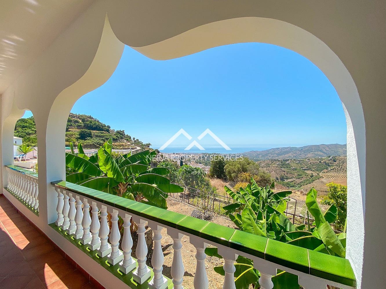 2 slaapkamer Villa te huur in Frigiliana met zwembad garage - € 1.800 (Ref: 10004470)