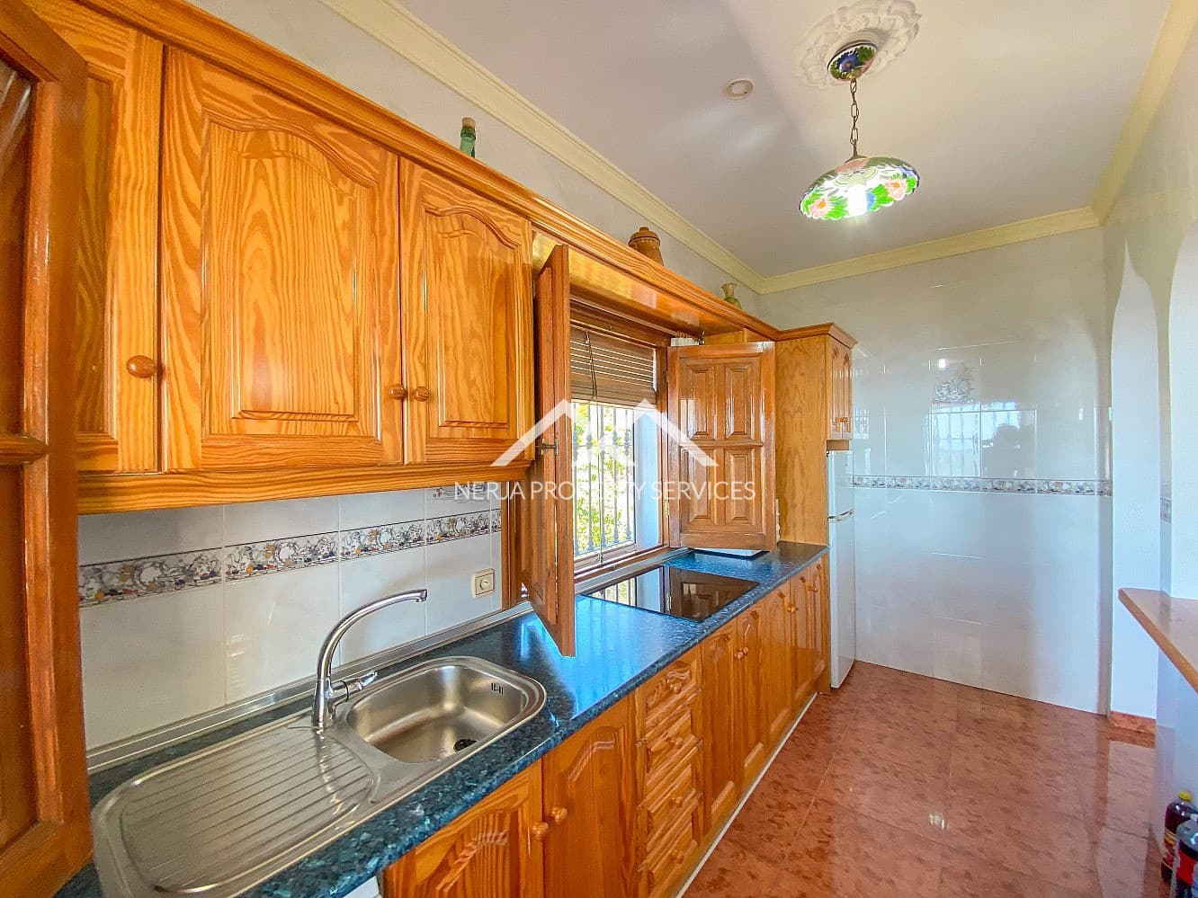 2 slaapkamer Villa te huur in Frigiliana met zwembad garage - € 1.800 (Ref: 10004470)