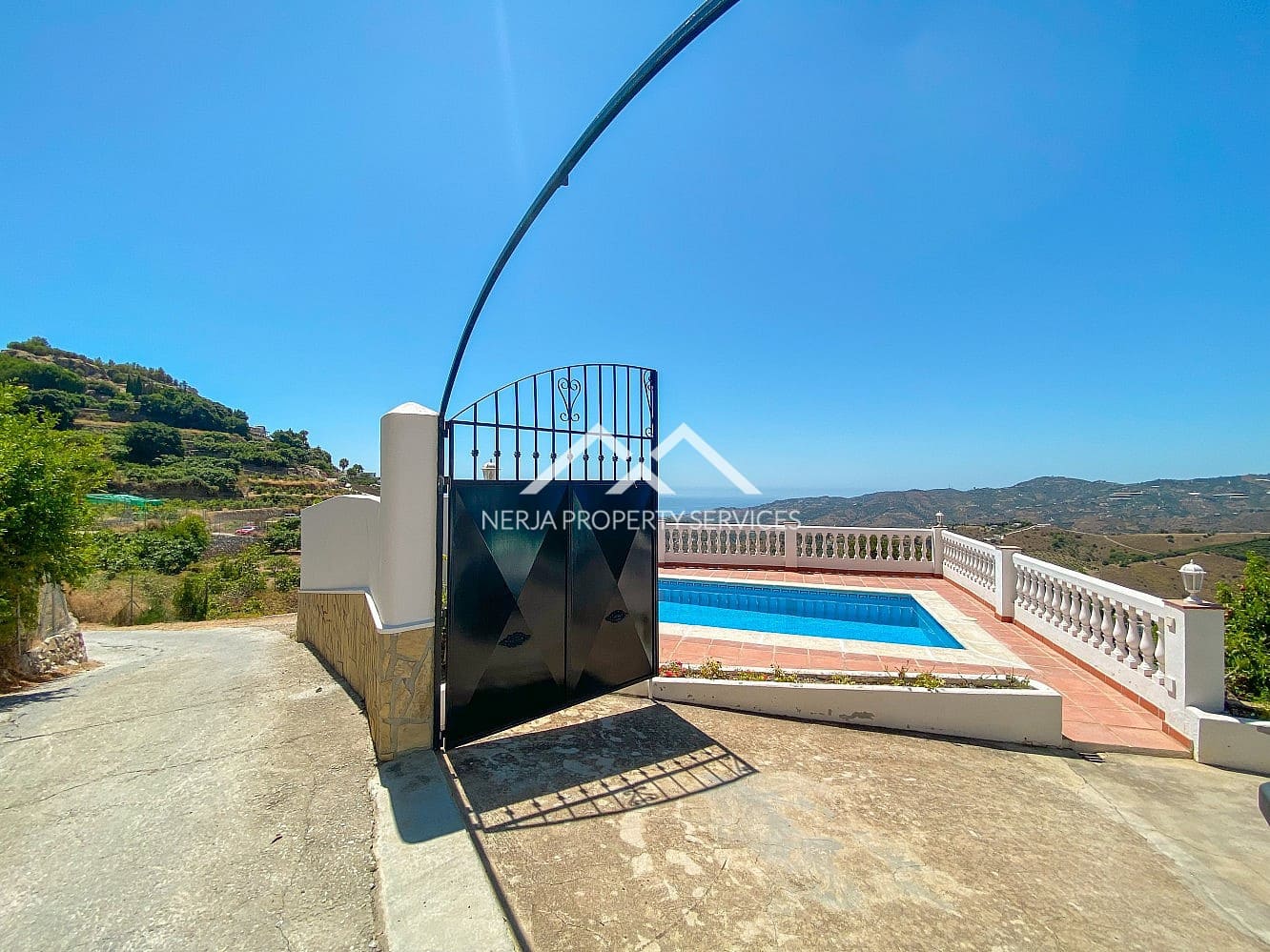 2 slaapkamer Villa te huur in Frigiliana met zwembad garage - € 1.800 (Ref: 10004470)