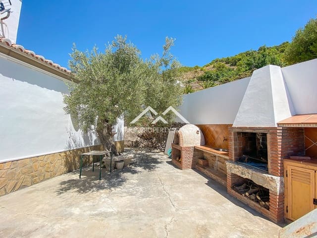 2 bedroom Villa for rent in Frigiliana with pool garage - € 1,800 (Ref: 10004470)
