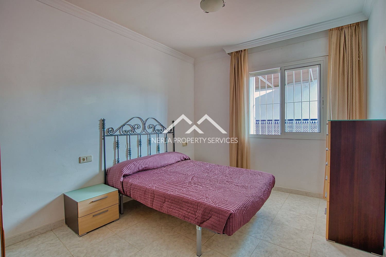7 bedroom Apartment for sale in Velez-Malaga - € 850,000 (Ref: 10009361)