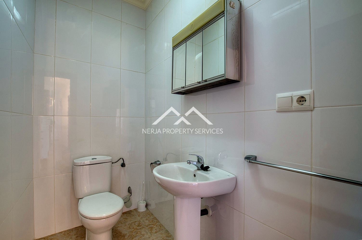 7 bedroom Apartment for sale in Velez-Malaga - € 850,000 (Ref: 10009361)