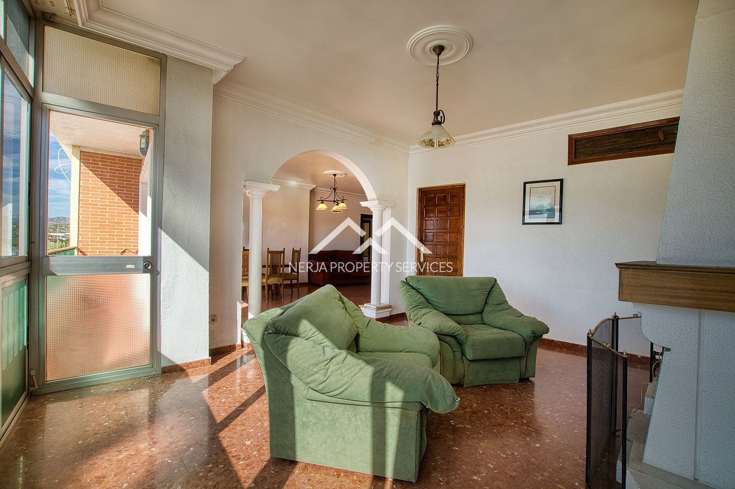 7 bedroom Apartment for sale in Velez-Malaga - € 850,000 (Ref: 10009361)