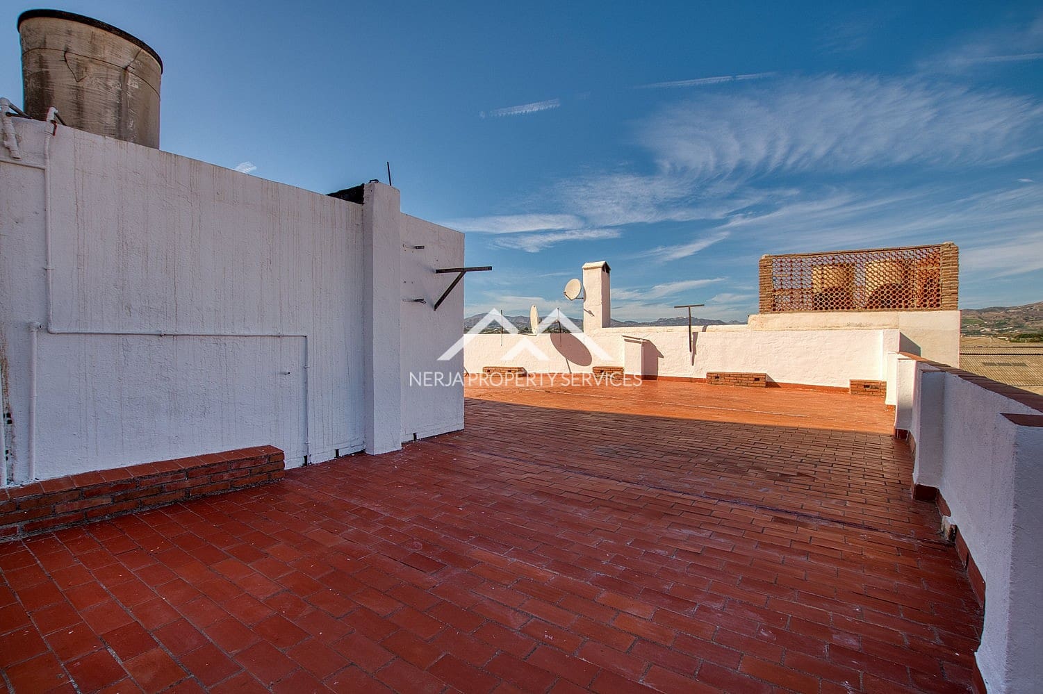 7 bedroom Apartment for sale in Velez-Malaga - € 850,000 (Ref: 10009361)