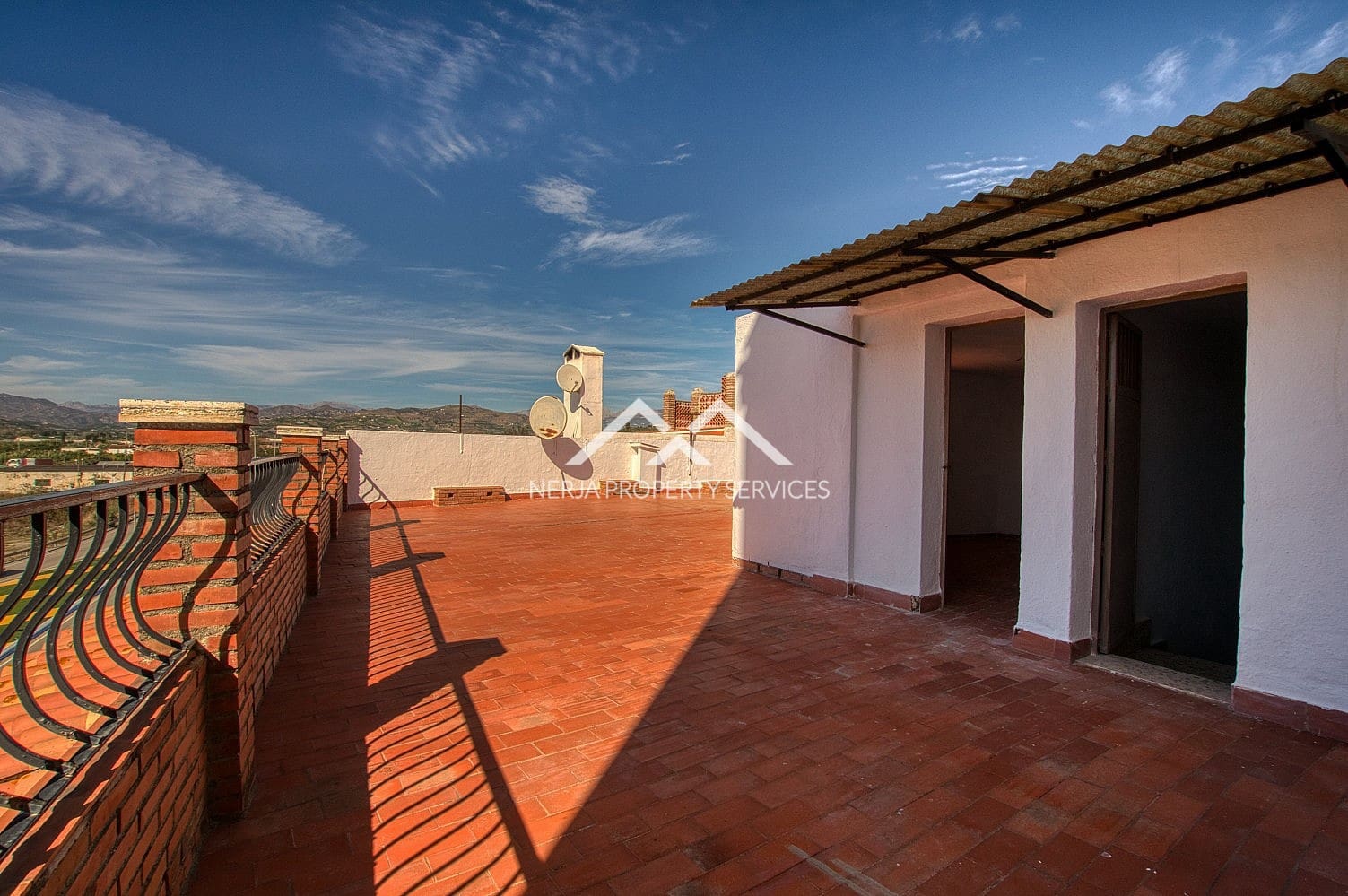 7 bedroom Apartment for sale in Velez-Malaga - € 850,000 (Ref: 10009361)