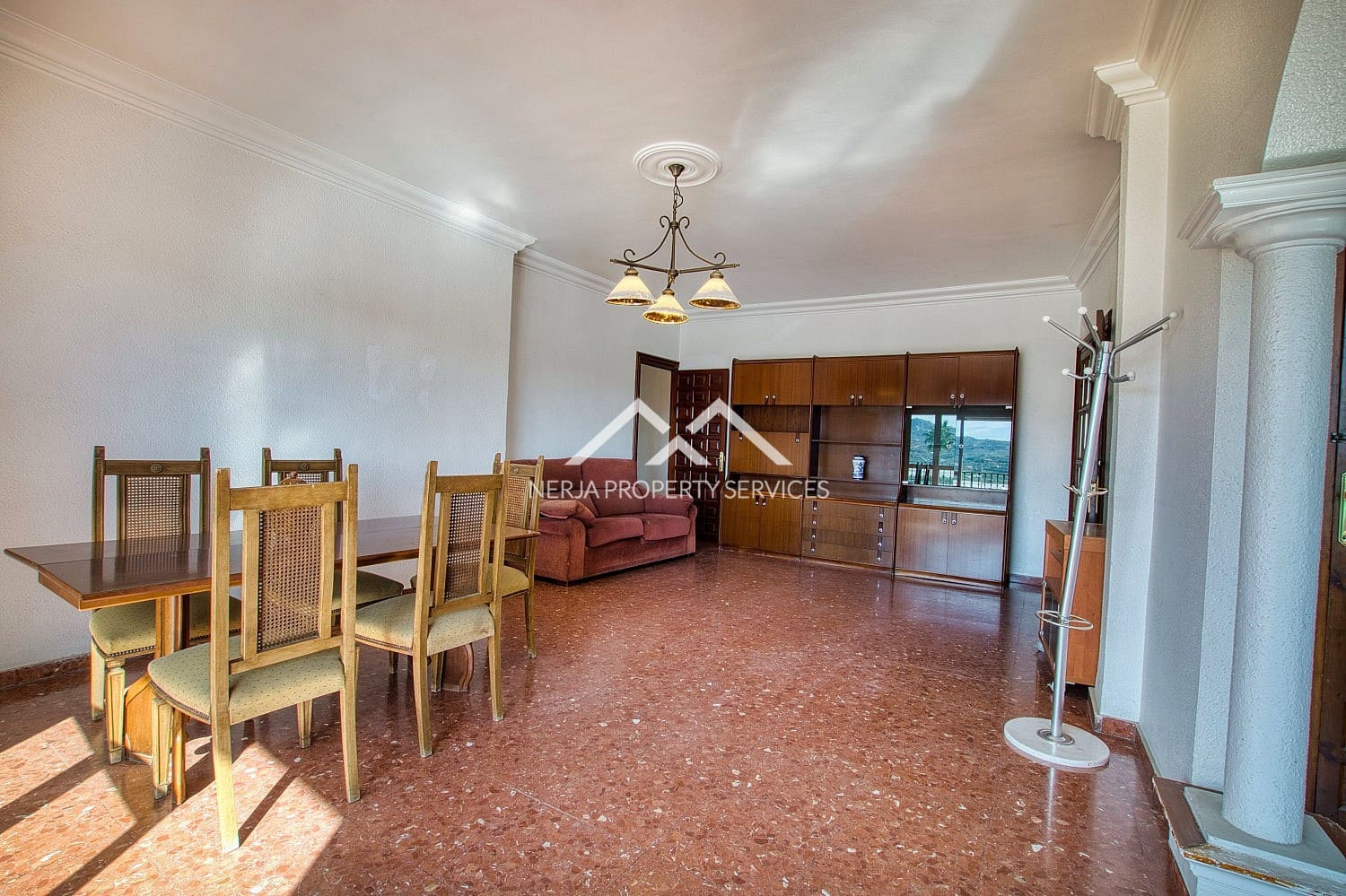 7 bedroom Apartment for sale in Velez-Malaga - € 850,000 (Ref: 10009361)