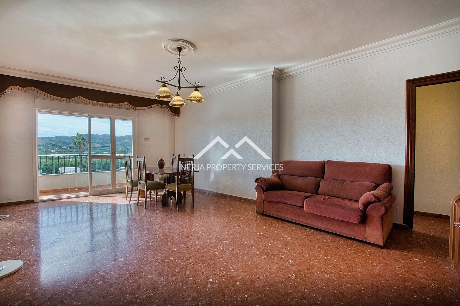 7 bedroom Apartment for sale in Velez-Malaga - € 850,000 (Ref: 10009361)