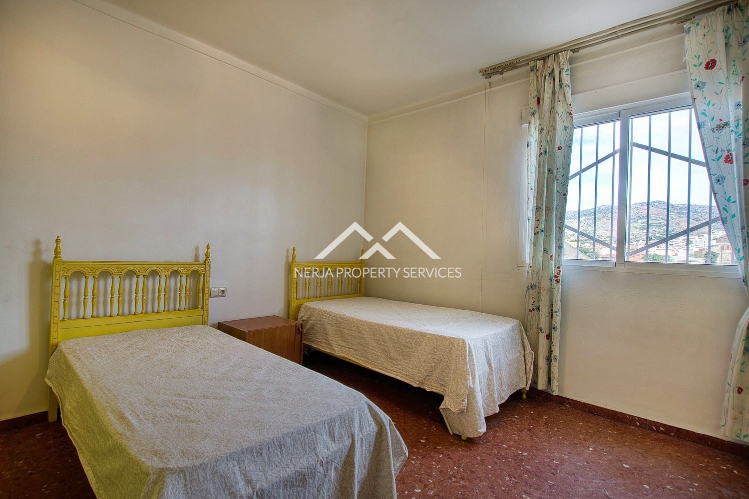 7 bedroom Apartment for sale in Velez-Malaga - € 850,000 (Ref: 10009361)