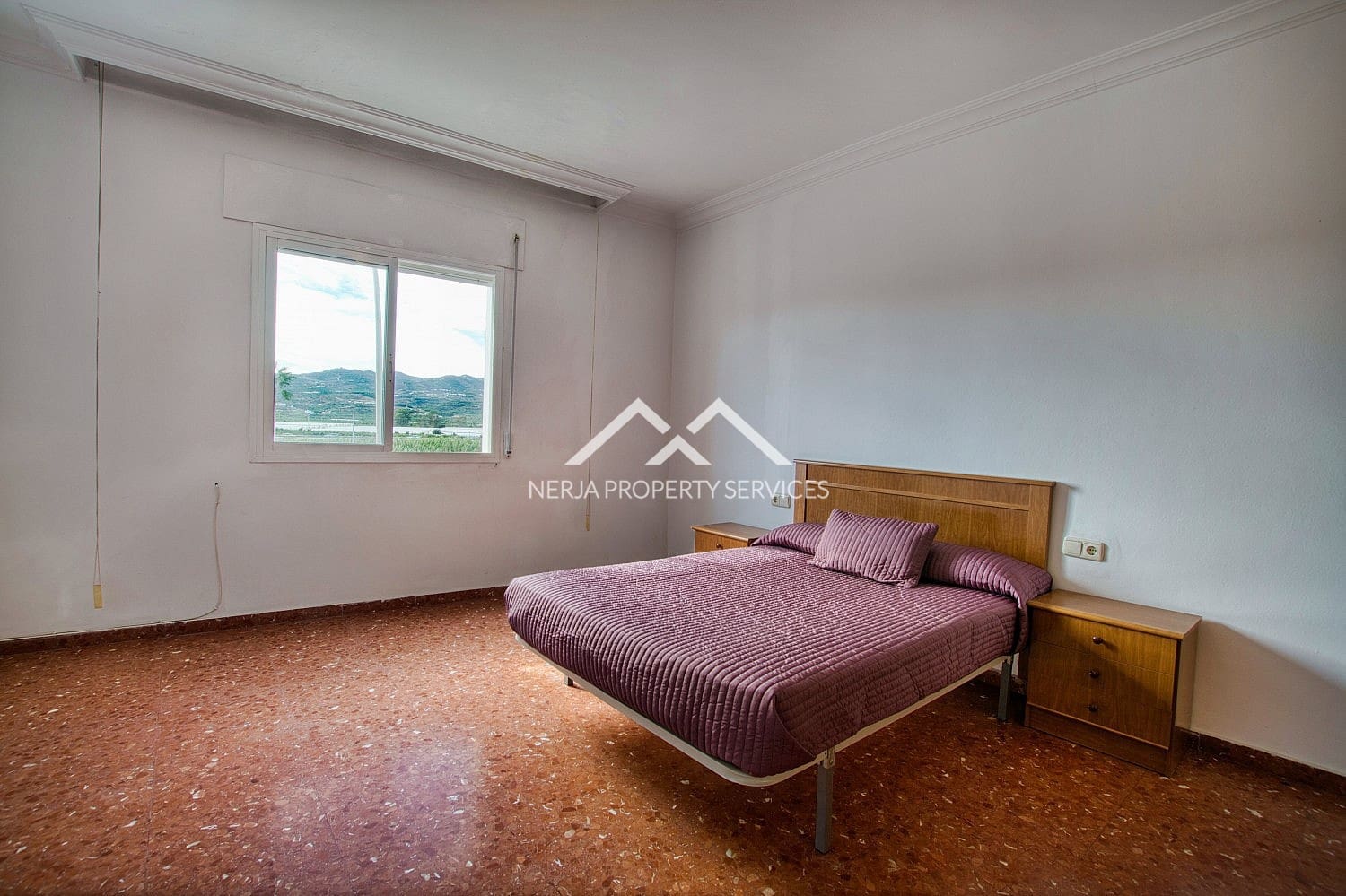 7 bedroom Apartment for sale in Velez-Malaga - € 850,000 (Ref: 10009361)