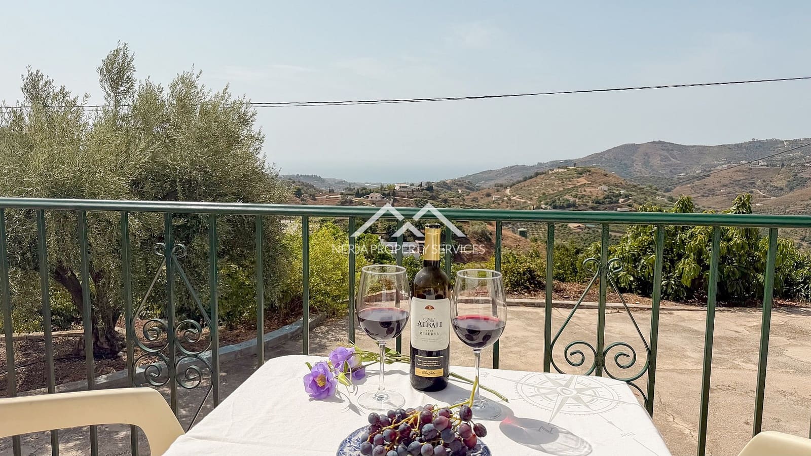 3 soveværelse Villa til salg i Frigiliana med swimmingpool garage - € 425.000 (Ref: 10026254)