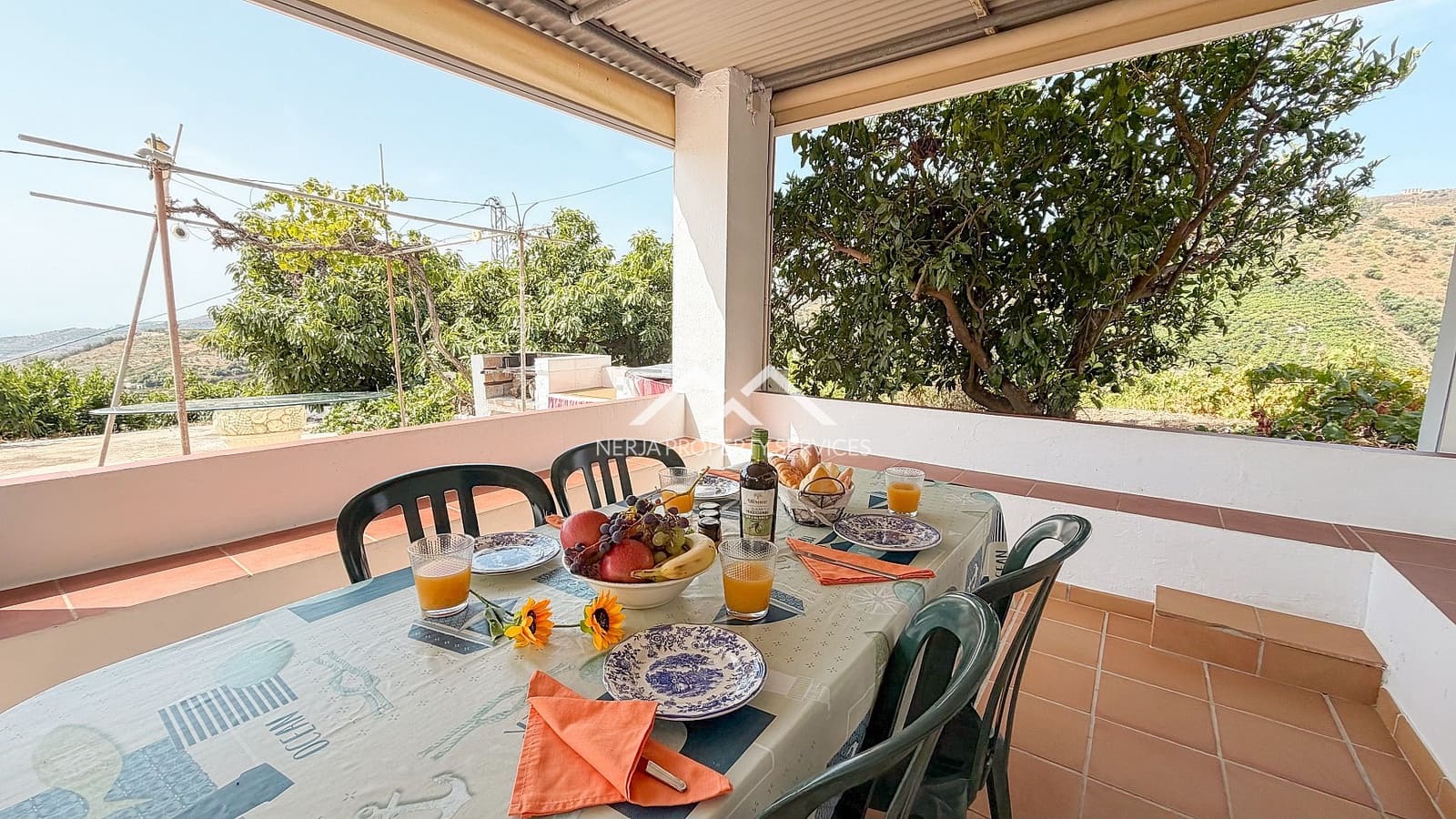 3 soveværelse Villa til salg i Frigiliana med swimmingpool garage - € 425.000 (Ref: 10026254)
