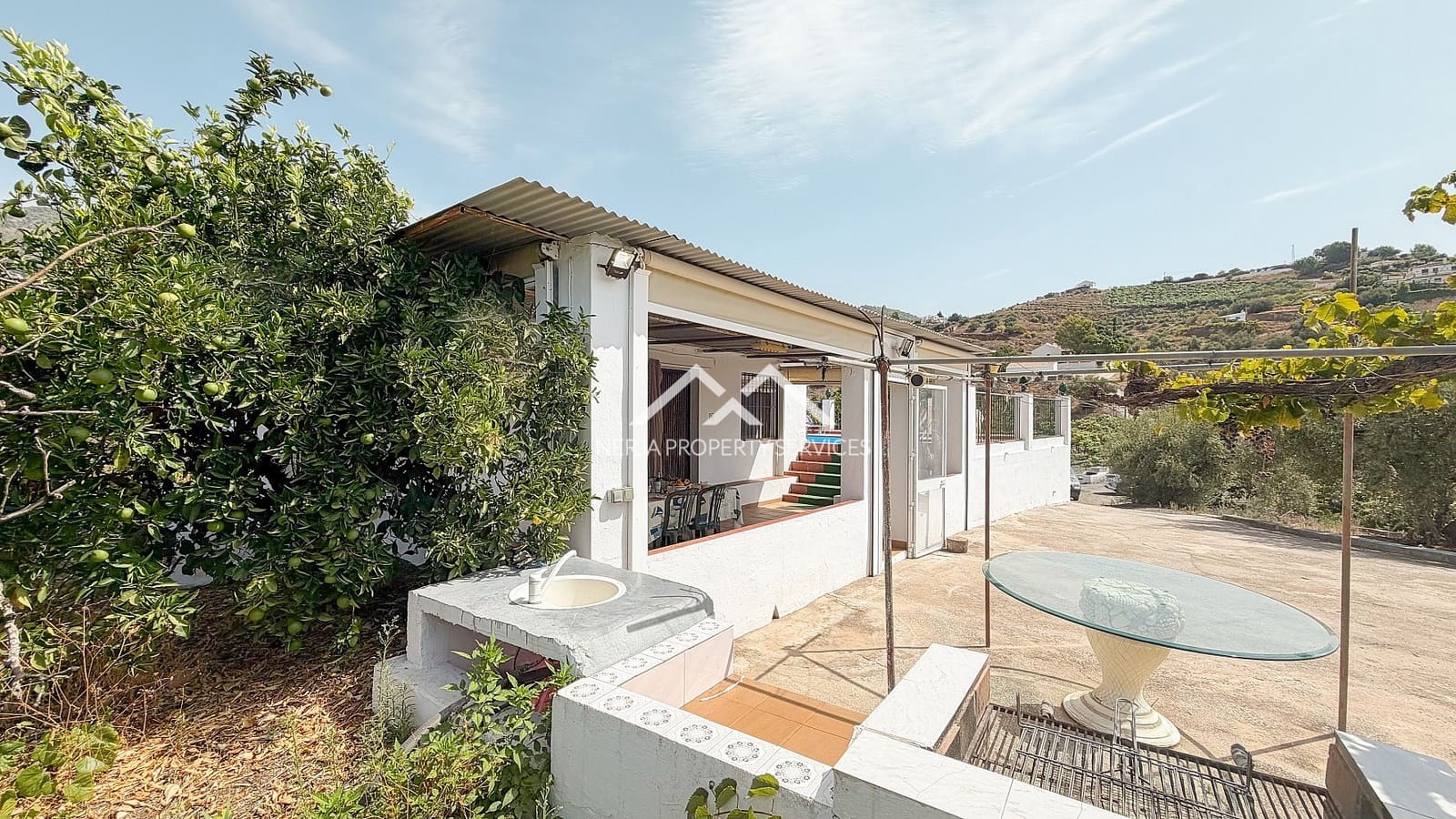 3 soveværelse Villa til salg i Frigiliana med swimmingpool garage - € 425.000 (Ref: 10026254)
