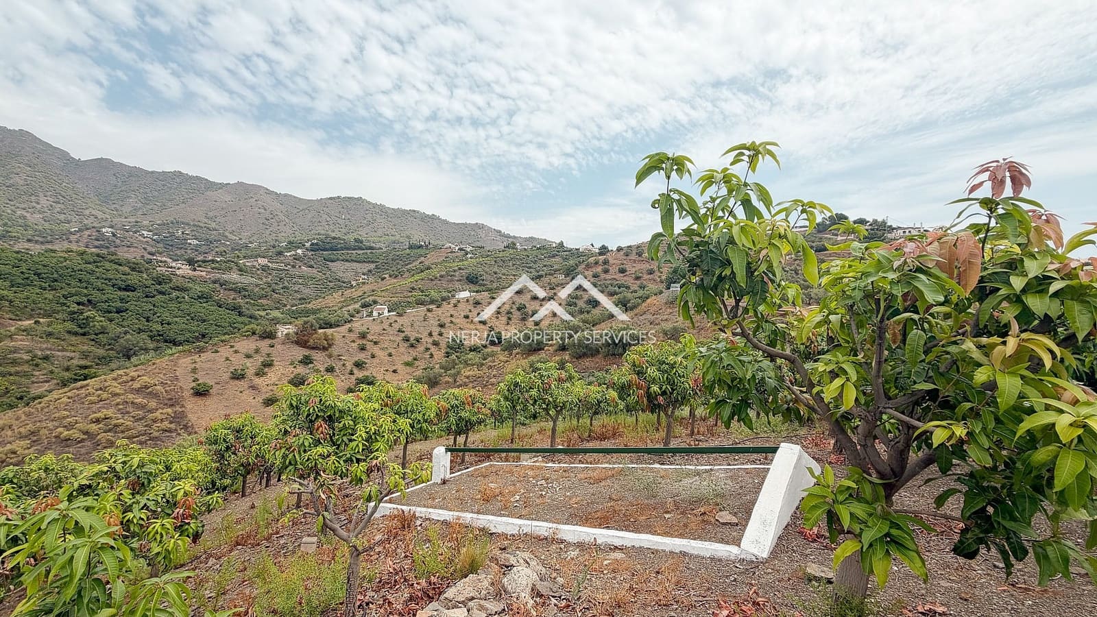 3 soveværelse Villa til salg i Frigiliana med swimmingpool garage - € 425.000 (Ref: 10026254)