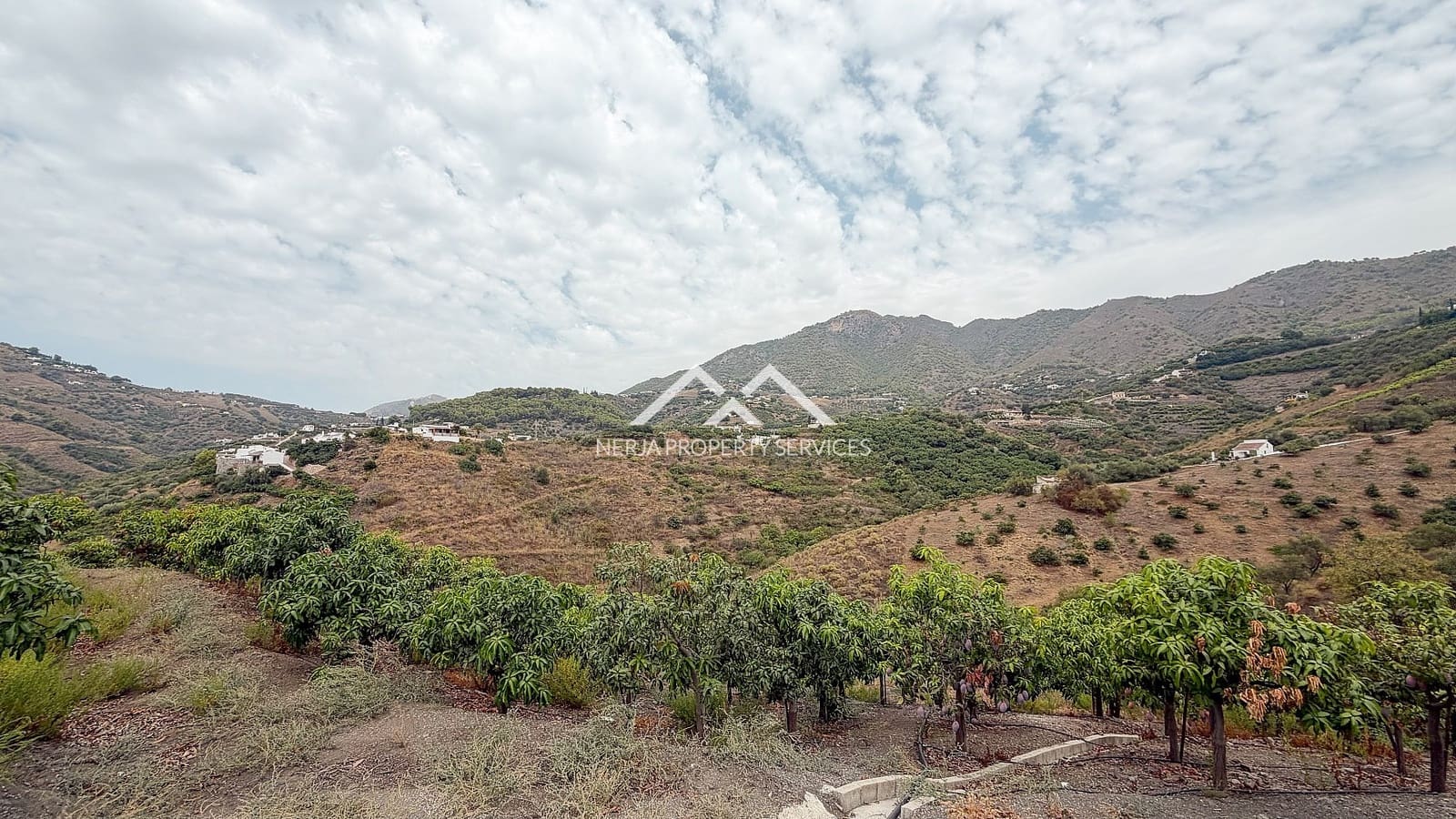 3 soveværelse Villa til salg i Frigiliana med swimmingpool garage - € 425.000 (Ref: 10026254)