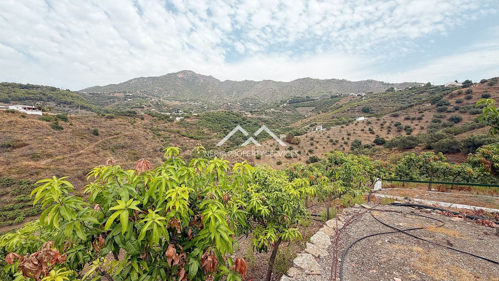 3 soveværelse Villa til salg i Frigiliana med swimmingpool garage - € 425.000 (Ref: 10026254)