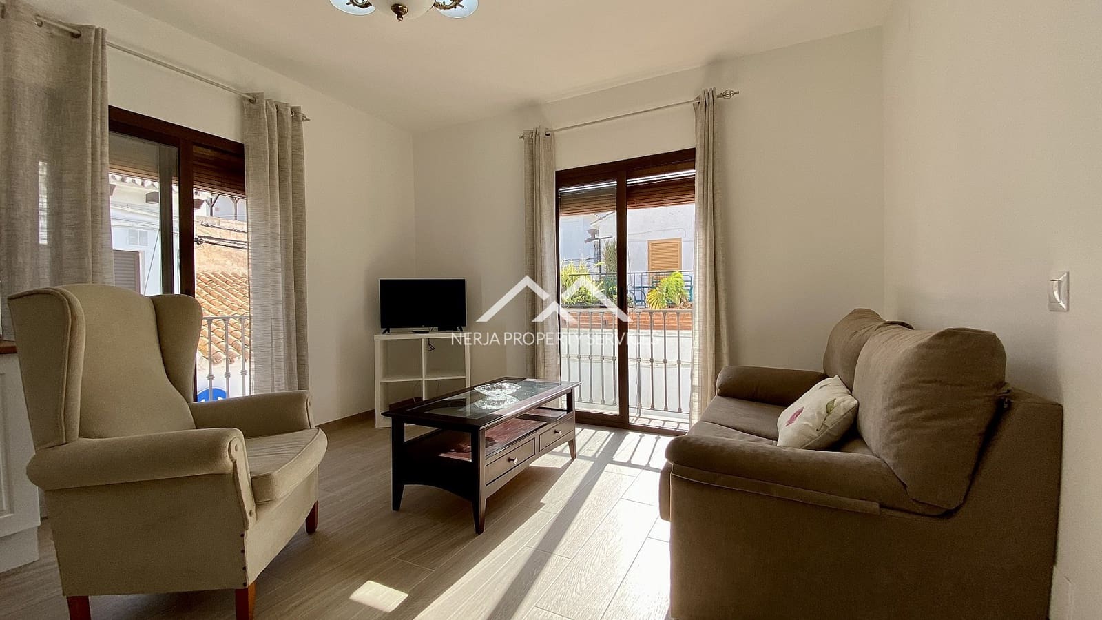 2 bedroom Apartment for rent in Maro - € 750 (Ref: 10034302)