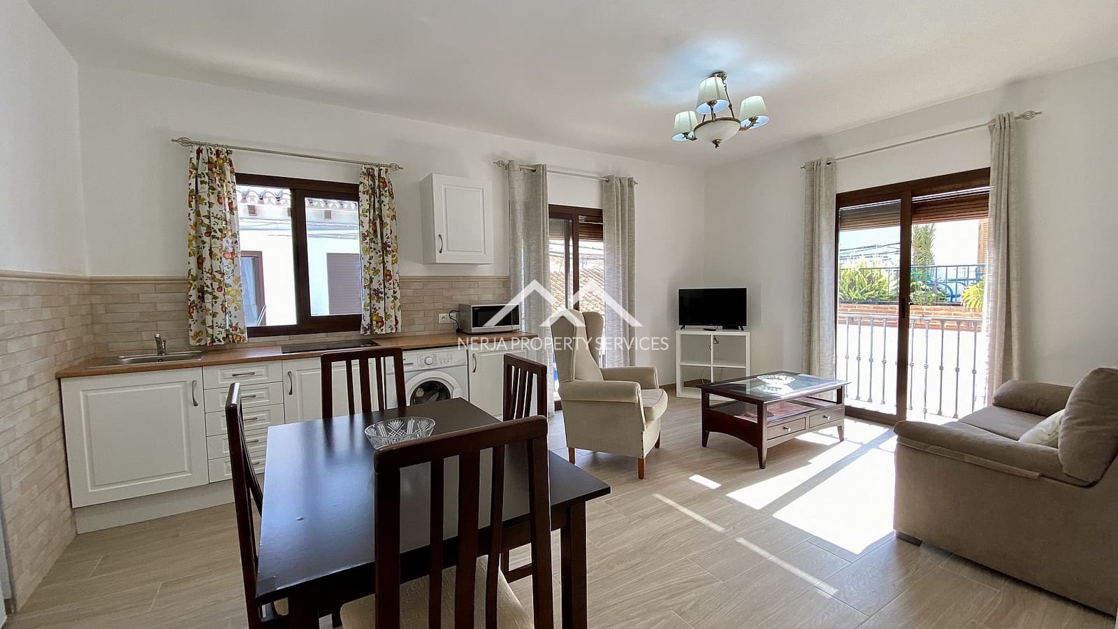 2 bedroom Apartment for rent in Maro - € 750 (Ref: 10034302)