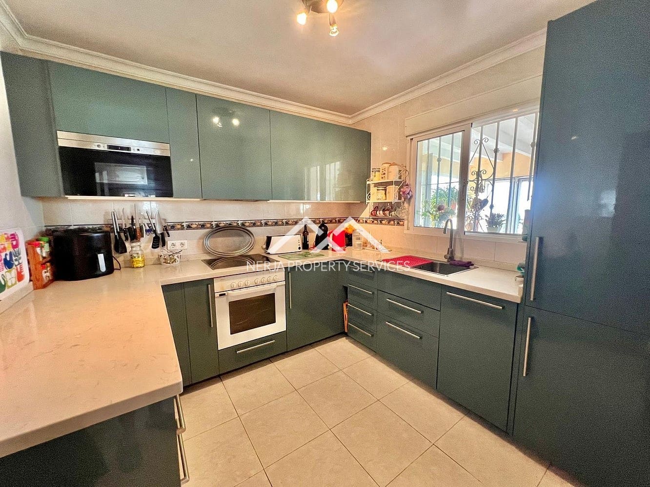 2 bedroom Finca/Country House for sale in Torrox with pool garage - € 390,000 (Ref: 10057587)