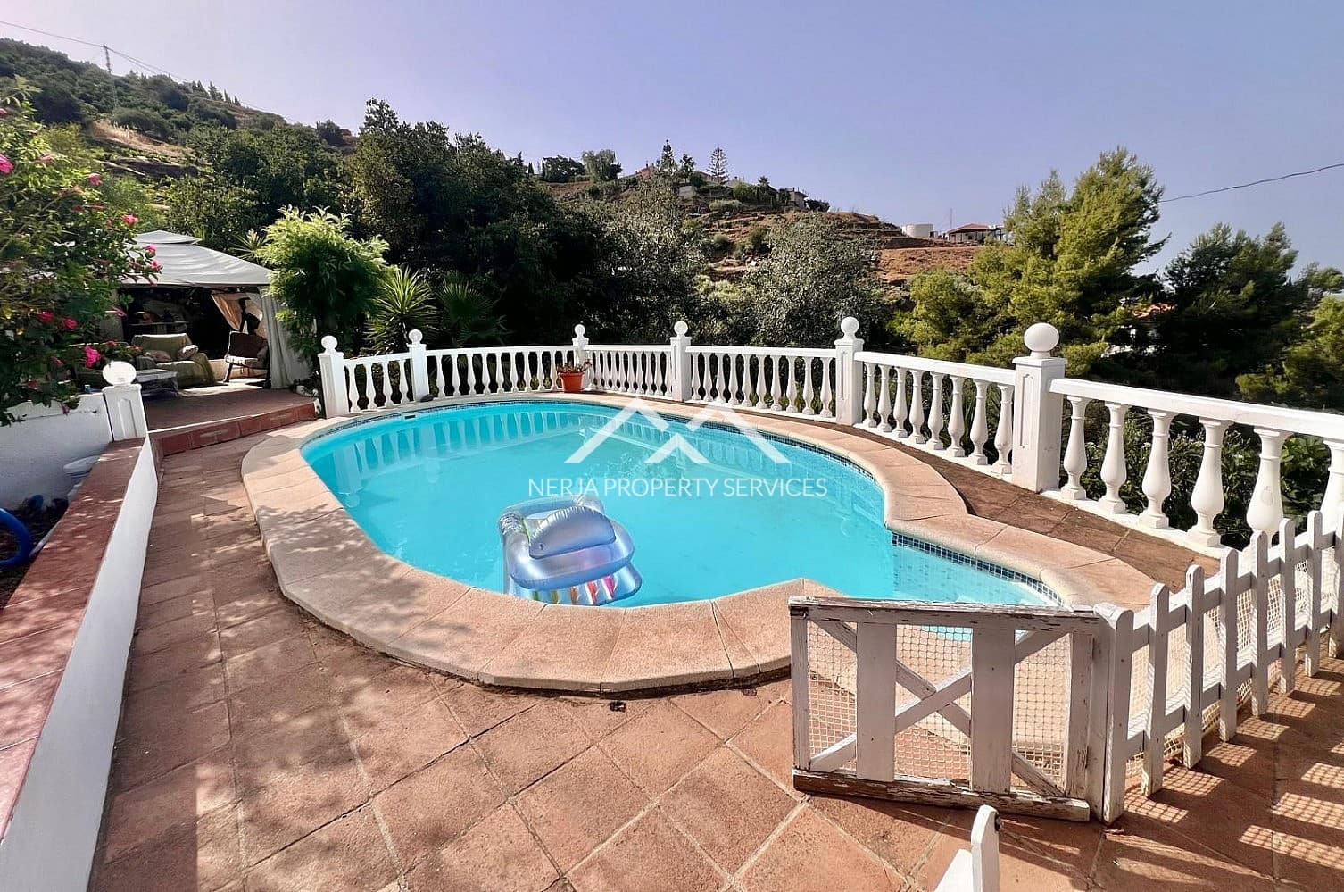 2 bedroom Finca/Country House for sale in Torrox with pool garage - € 390,000 (Ref: 10057587)