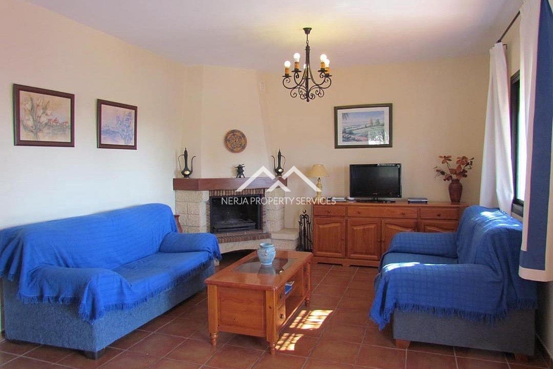 2 slaapkamer Villa te huur in Frigiliana met zwembad garage - € 1.600 (Ref: 10060527)
