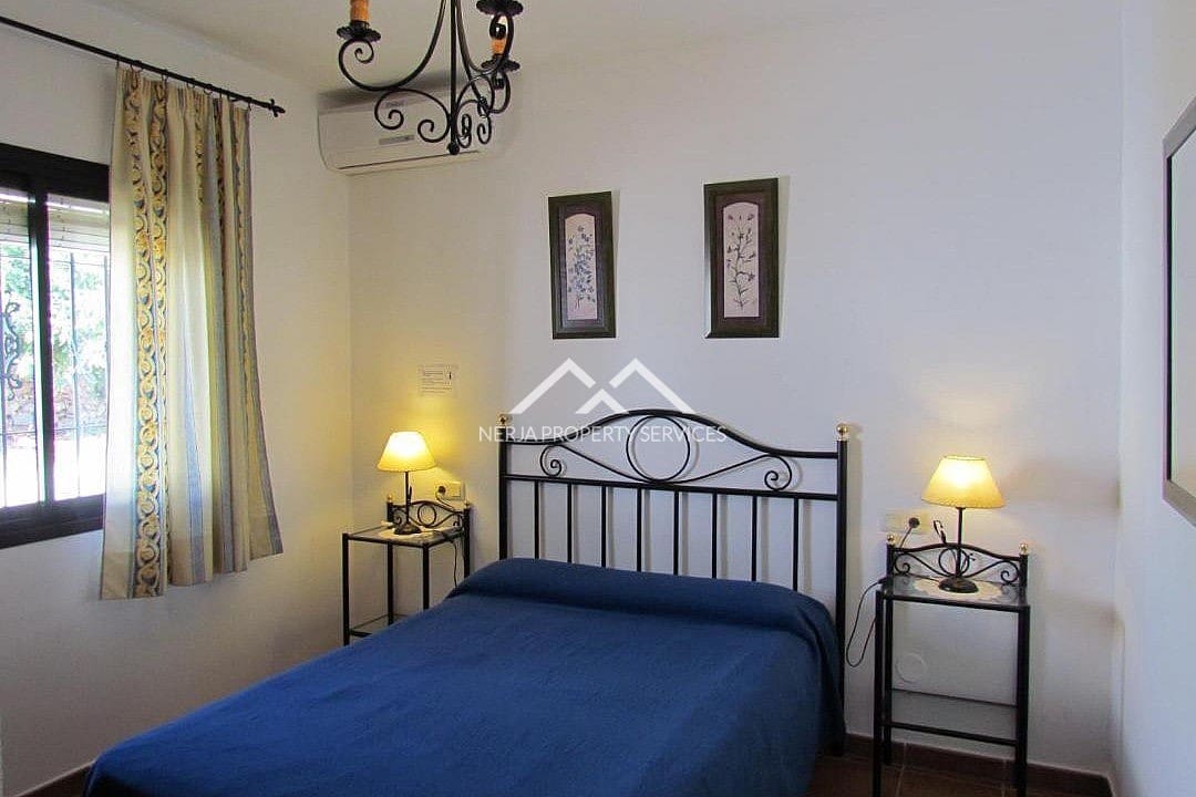 2 slaapkamer Villa te huur in Frigiliana met zwembad garage - € 1.600 (Ref: 10060527)