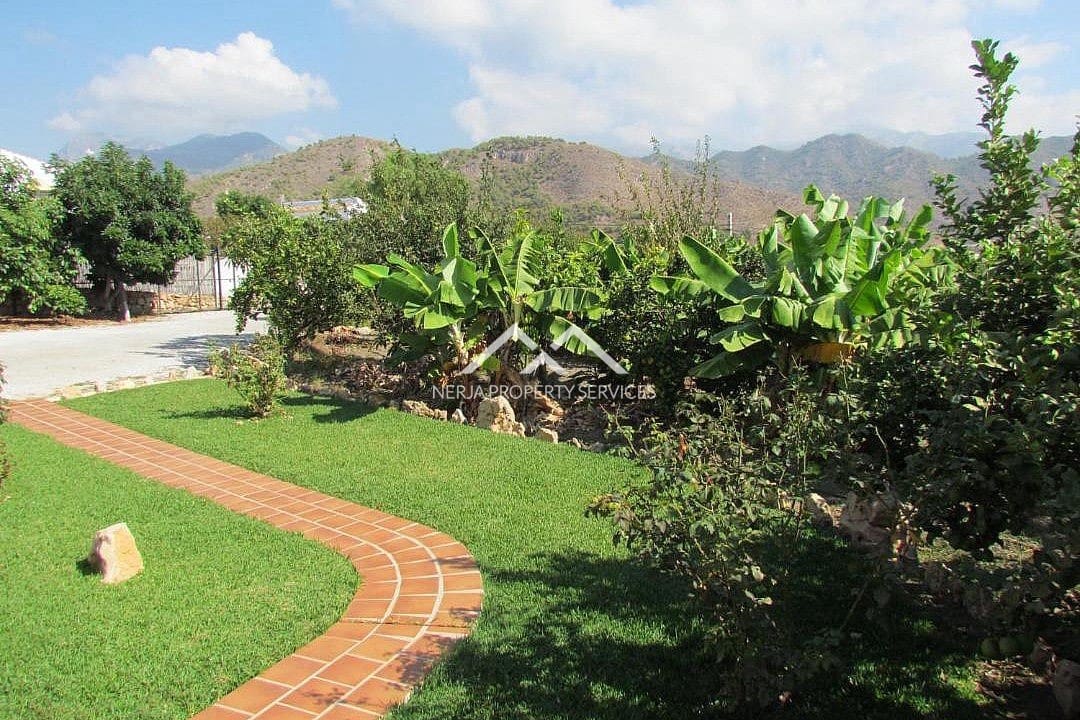 2 slaapkamer Villa te huur in Frigiliana met zwembad garage - € 1.600 (Ref: 10060527)