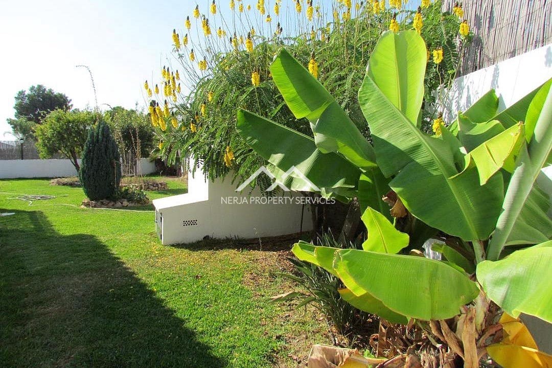 2 slaapkamer Villa te huur in Frigiliana met zwembad garage - € 1.600 (Ref: 10060527)