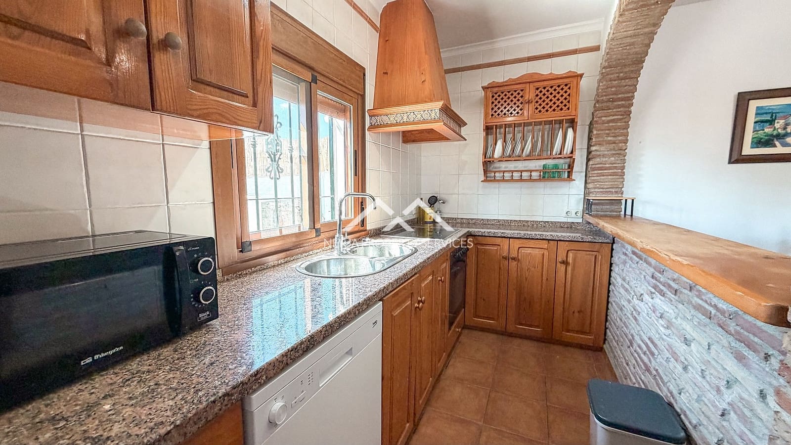 2 bedroom Villa for rent in Frigiliana with pool garage - € 1,600 (Ref: 10060527)