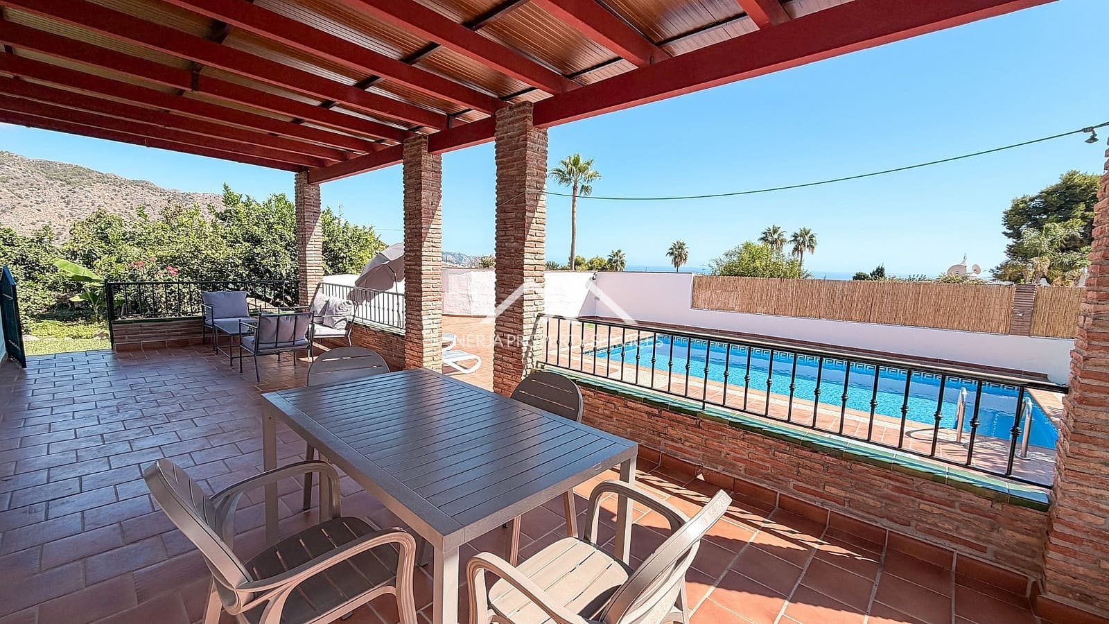 2 bedroom Villa for rent in Frigiliana with pool garage - € 1,600 (Ref: 10060527)