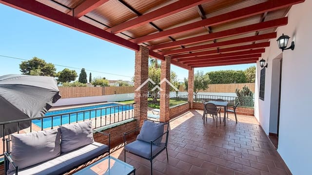 2 slaapkamer Villa te huur in Frigiliana met zwembad garage - € 1.600 (Ref: 10060527)