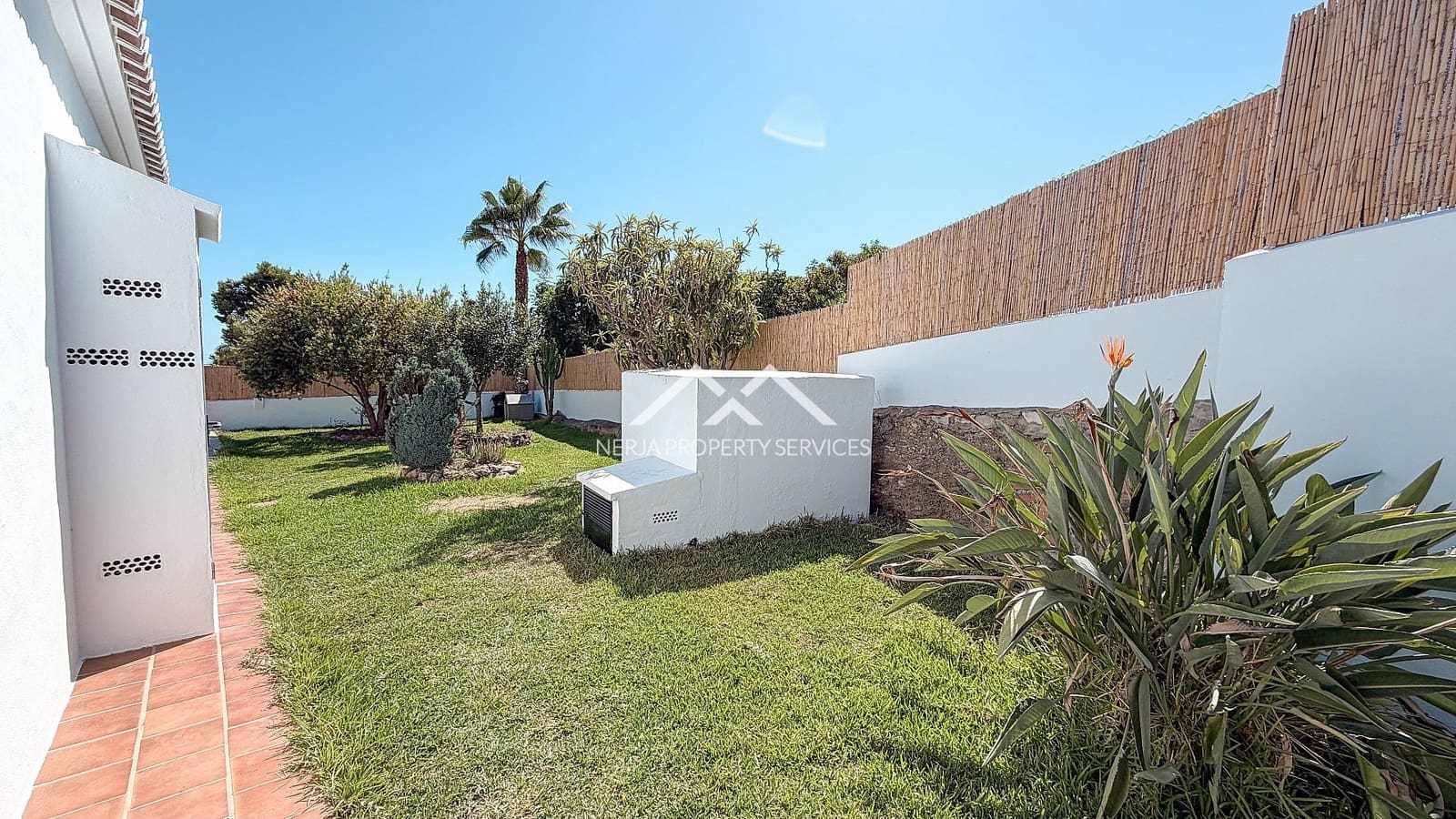 2 bedroom Villa for rent in Frigiliana with pool garage - € 1,600 (Ref: 10060527)