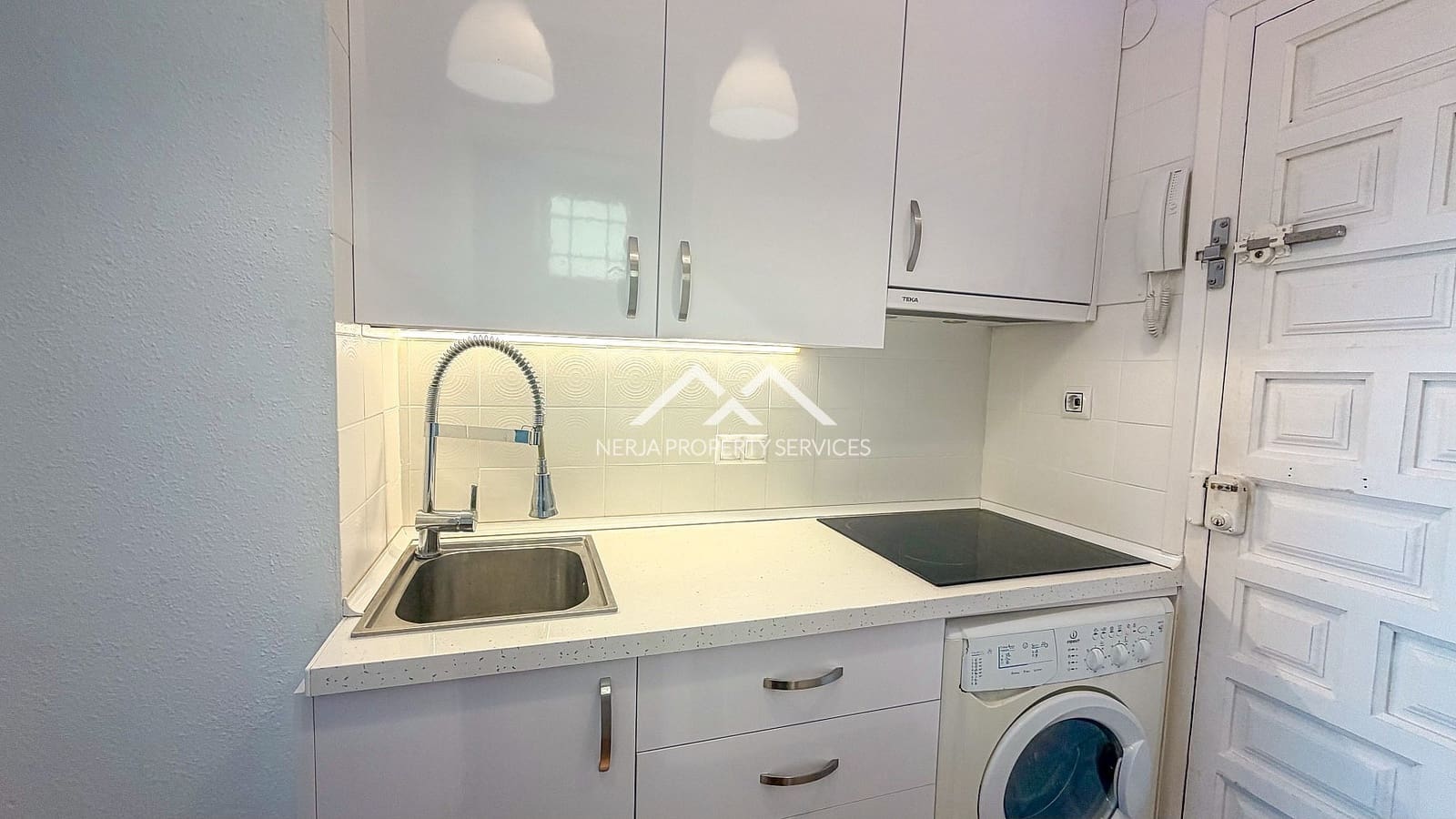 Estúdio para arrendar em Torrox-Costa - 650 € (Ref: 10101086)