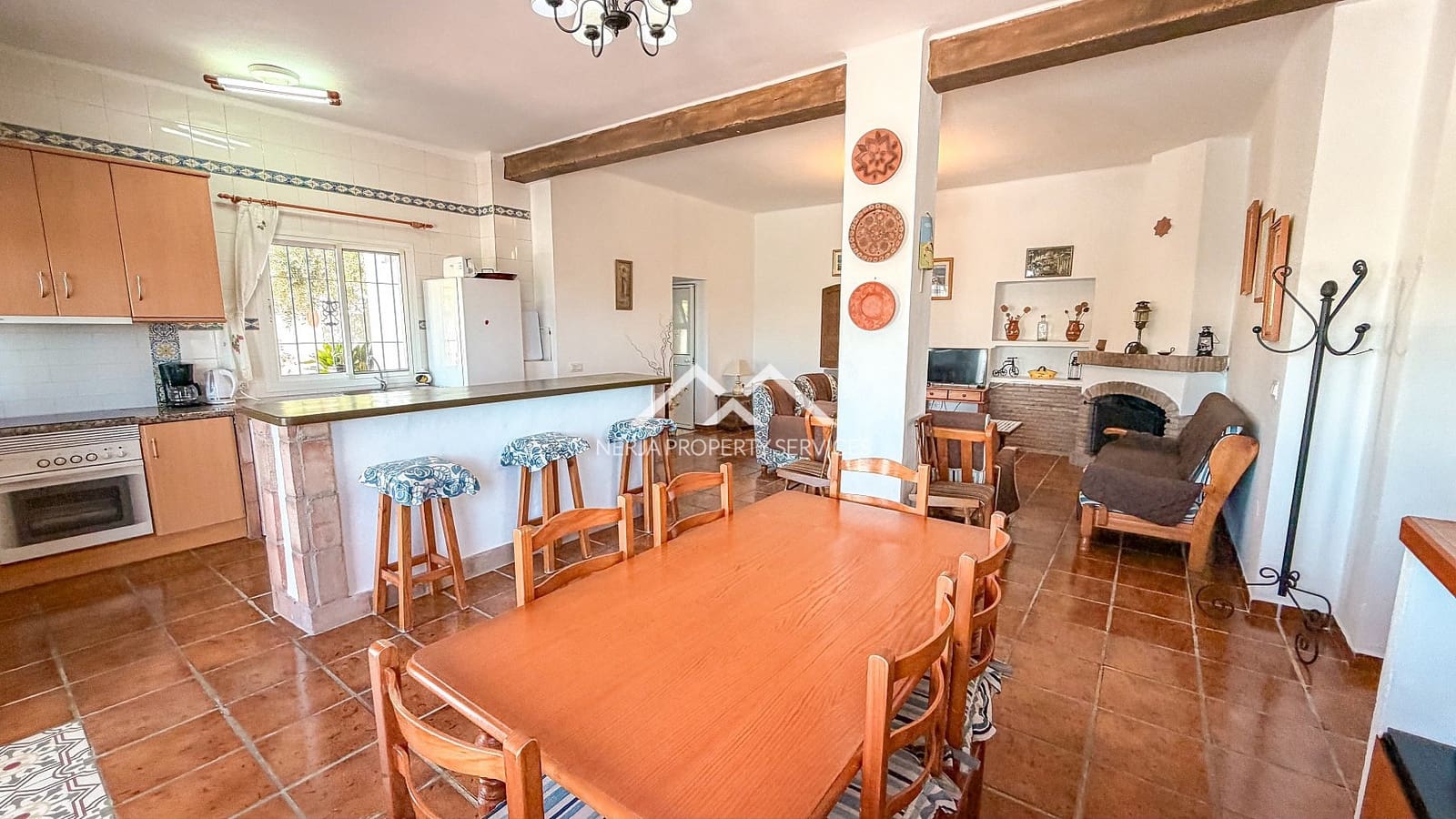 3 sypialnia Willa do wynajęcia w Nerja z basenem garażem - 1 700 € (Ref: 10101087)
