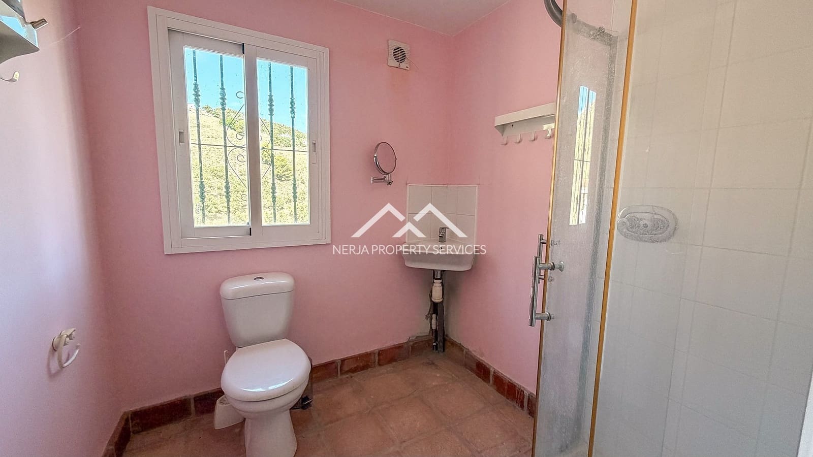 2 bedroom Villa for sale in Frigiliana with pool garage - € 395,000 (Ref: 10117489)
