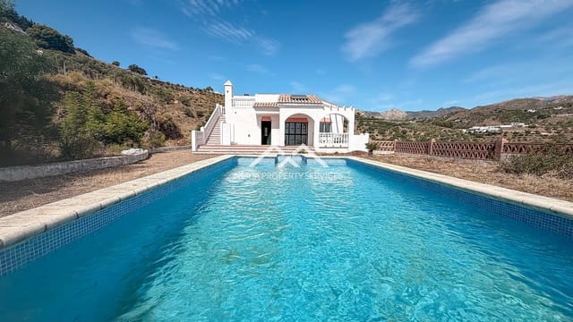 2 bedroom Villa for sale in Frigiliana with pool garage - € 395,000 (Ref: 10117489)