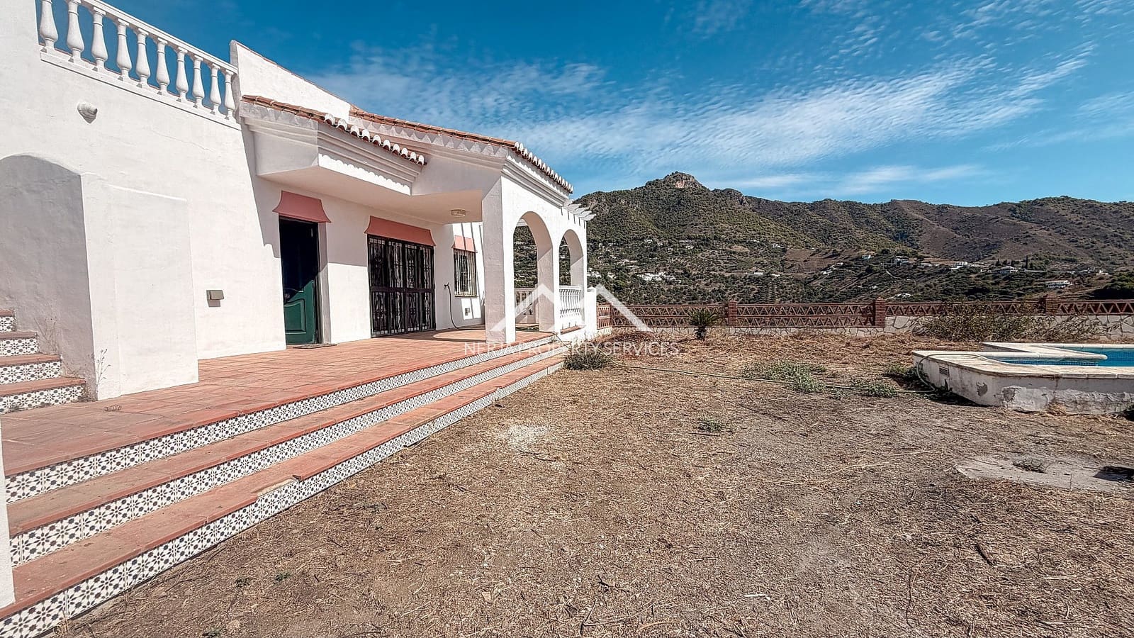 2 bedroom Villa for sale in Frigiliana with pool garage - € 395,000 (Ref: 10117489)