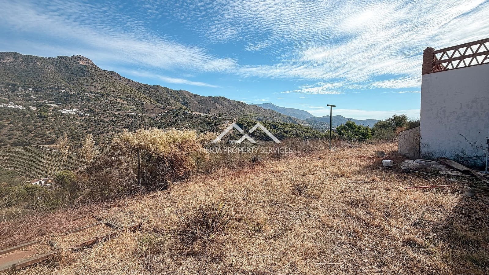 2 bedroom Villa for sale in Frigiliana with pool garage - € 395,000 (Ref: 10117489)