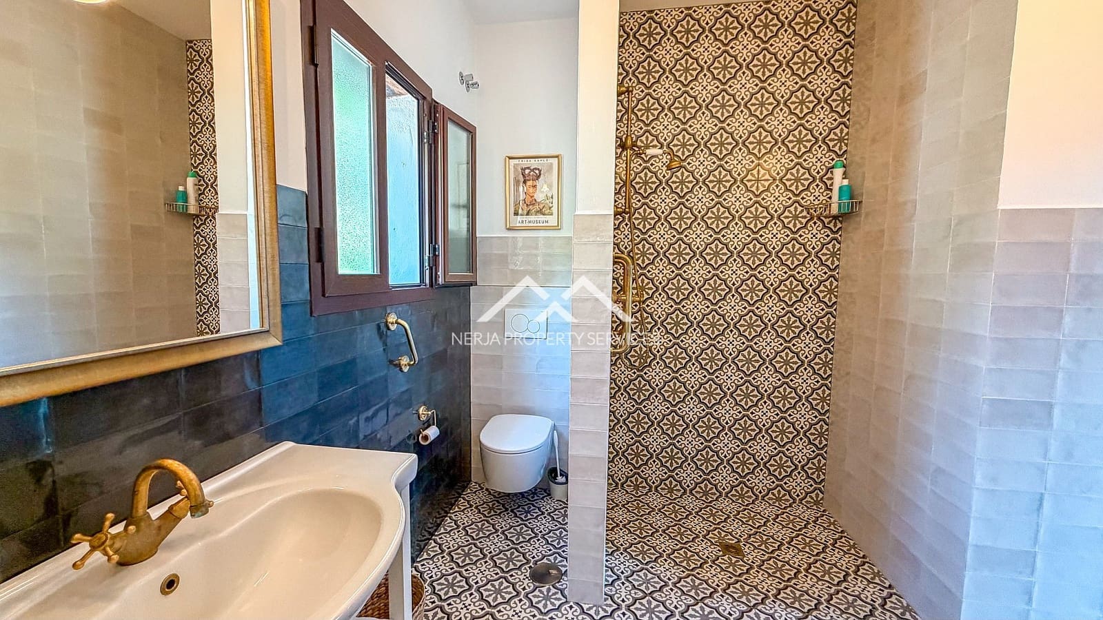 5 bedroom Villa for sale in Frigiliana with pool garage - € 1,295,000 (Ref: 10124769)