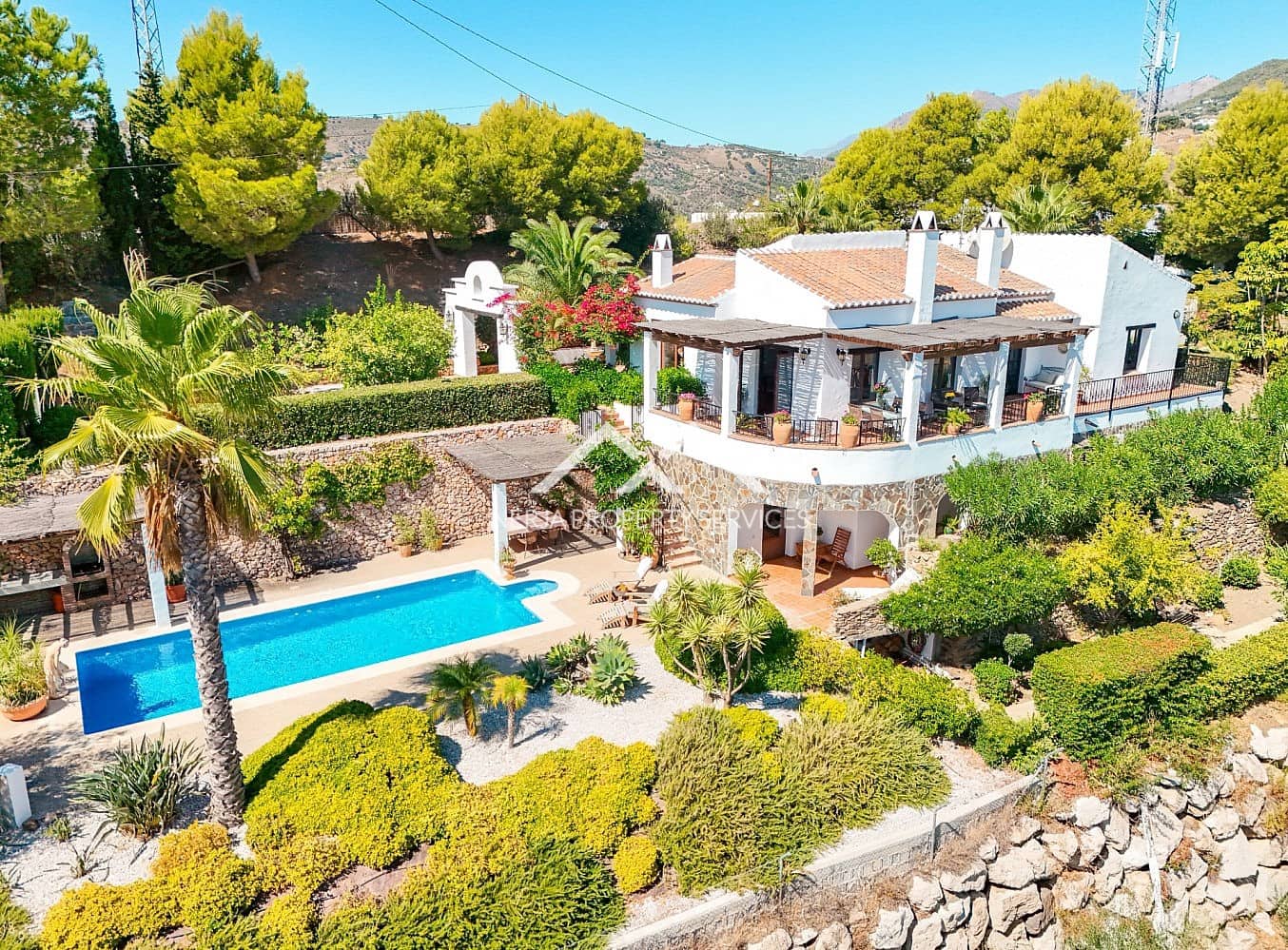 5 bedroom Villa for sale in Frigiliana with pool garage - € 1,295,000 (Ref: 10124769)
