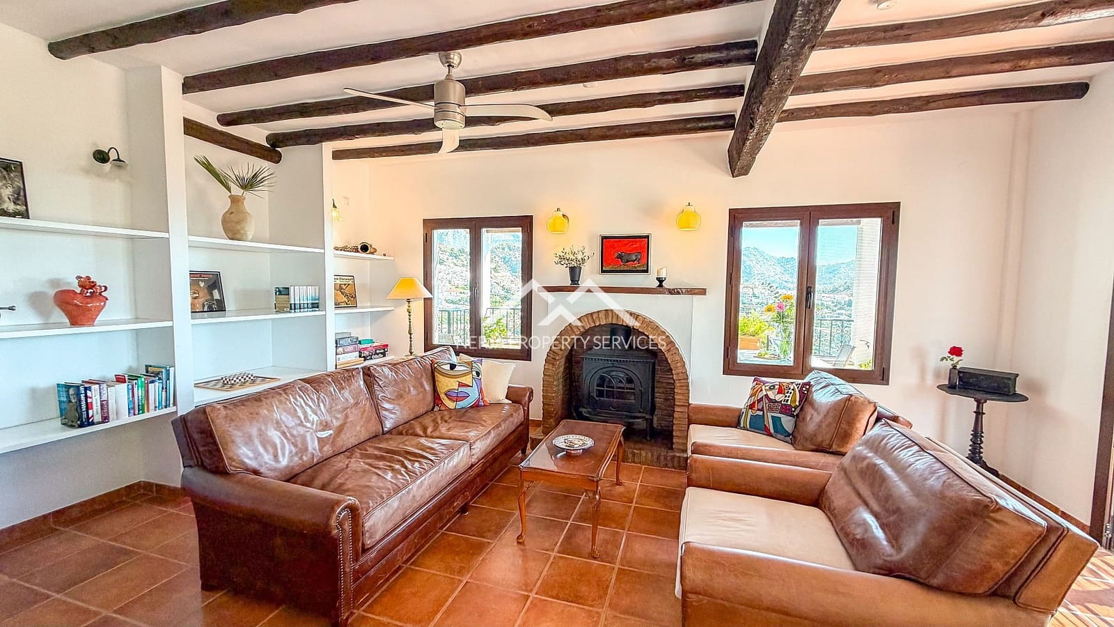 5 bedroom Villa for sale in Frigiliana with pool garage - € 1,295,000 (Ref: 10124769)