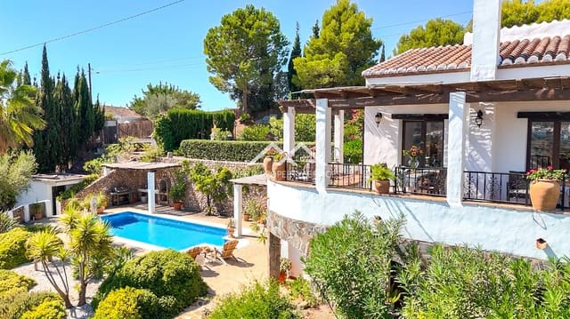 5 bedroom Villa for sale in Frigiliana with pool garage - € 1,295,000 (Ref: 10124769)