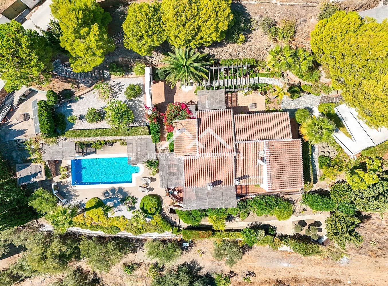 5 bedroom Villa for sale in Frigiliana with pool garage - € 1,295,000 (Ref: 10124769)