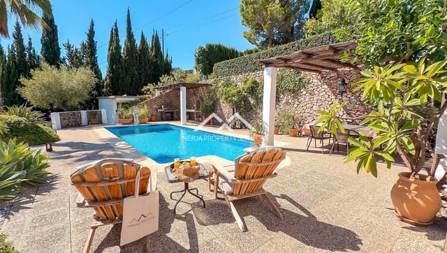 5 bedroom Villa for sale in Frigiliana with pool garage - € 1,295,000 (Ref: 10124769)