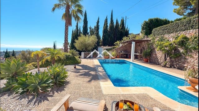 5 bedroom Villa for sale in Frigiliana with pool garage - € 1,295,000 (Ref: 10124769)